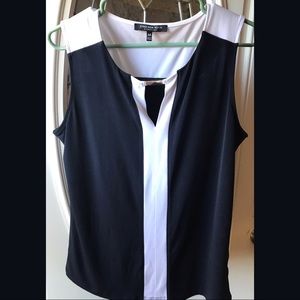 Jones New York Sleeveless blouse